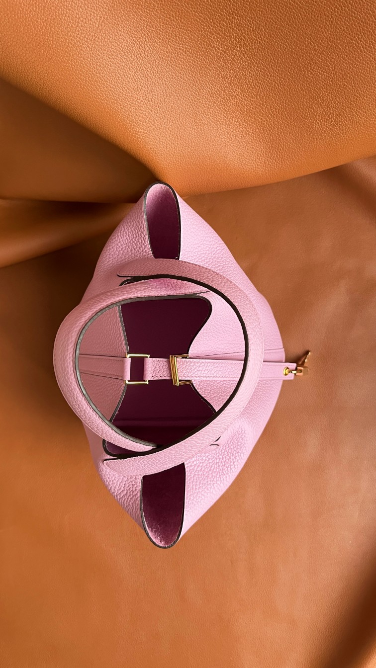 Hermès Picotin Lock 18 Mauve Sylvestre in Clemence Leather