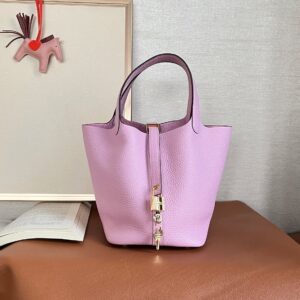 Hermès Picotin Lock 18 Mauve Sylvestre in Clemence Leather