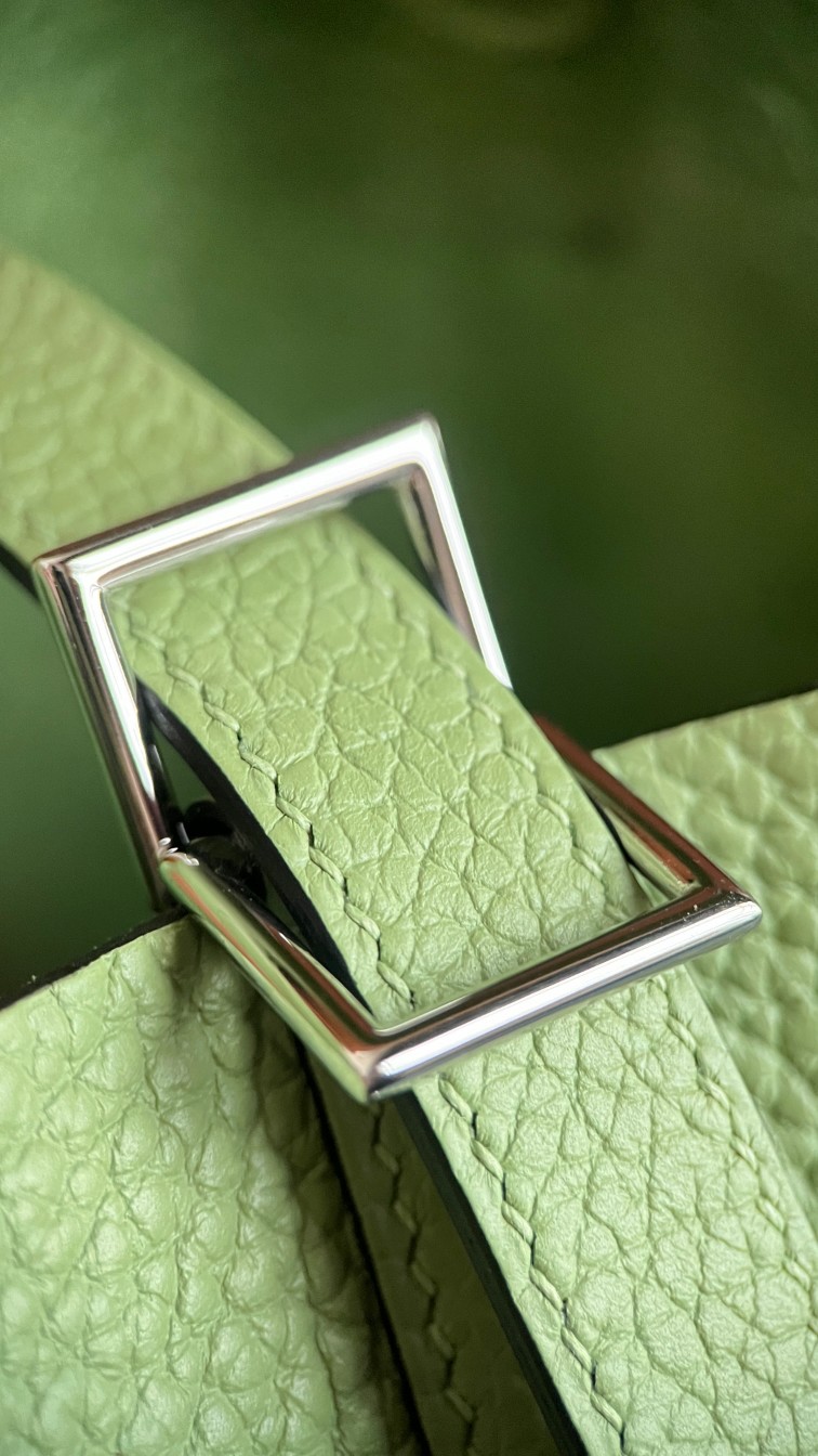 Hermès Picotin Lock 18 Vert Criquet in Clemence Leather