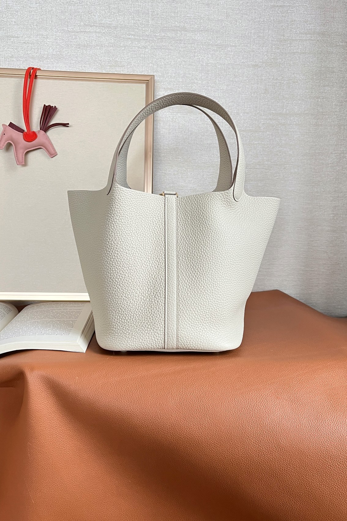 Hermès Picotin Lock 18 Craie in Clemence Leather