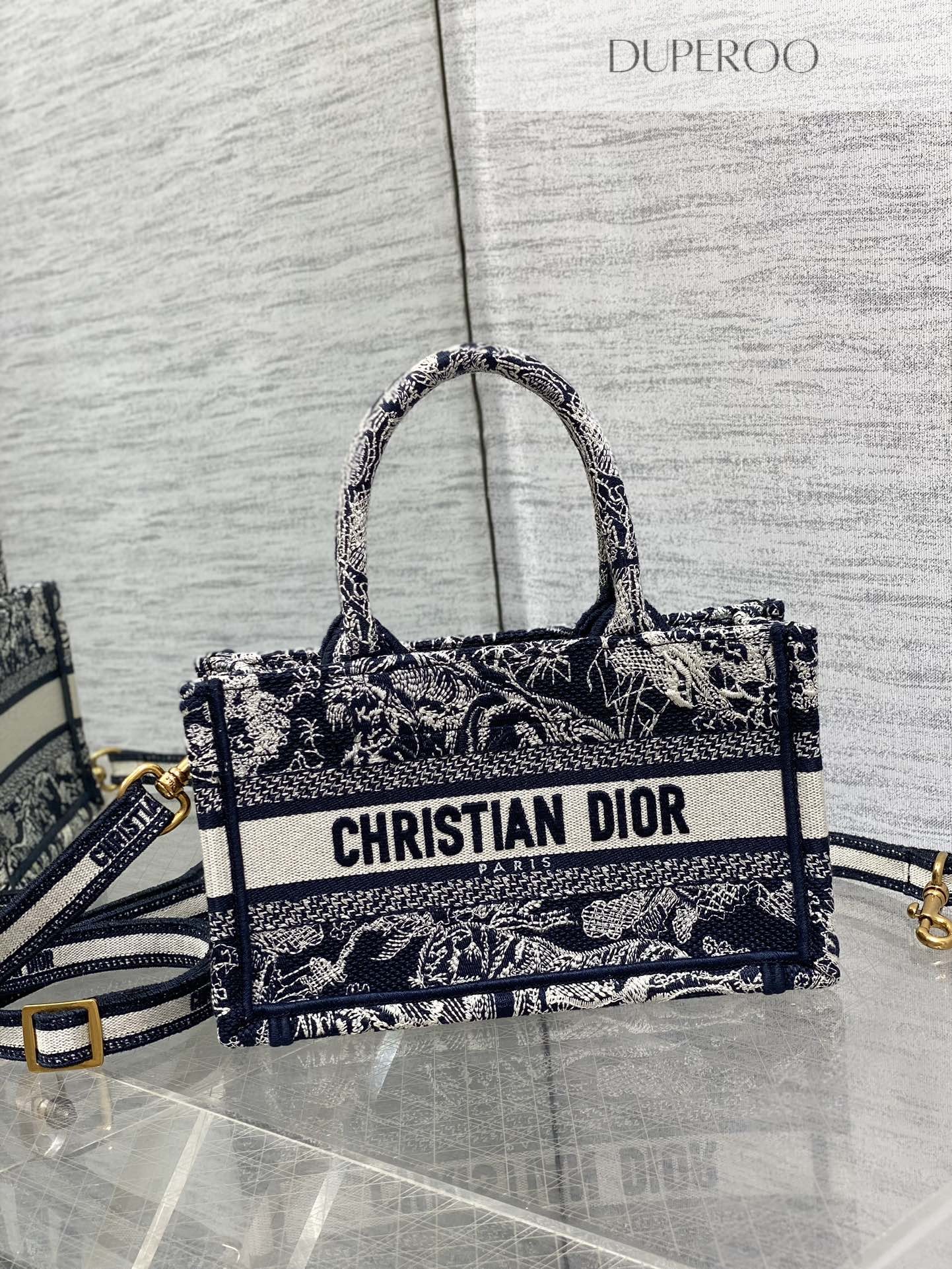 Dior Book Tote Toile de Jouy Motif