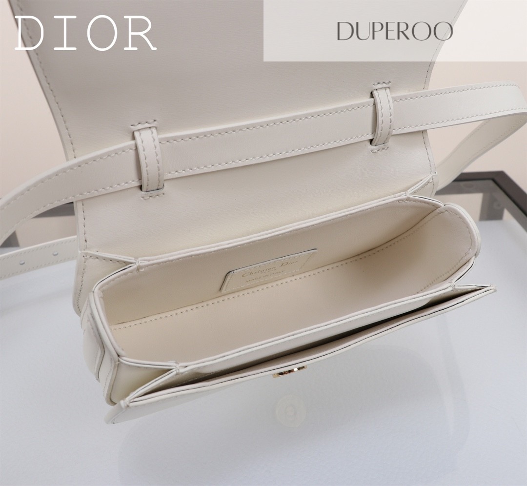 Dior 30 White Montaigne Avenue Bag