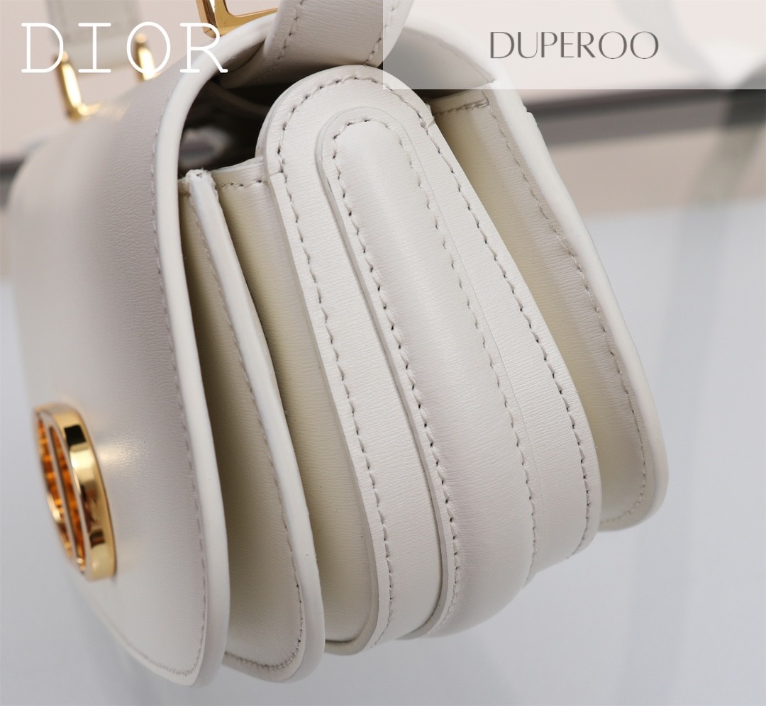 Dior 30 White Montaigne Avenue Bag