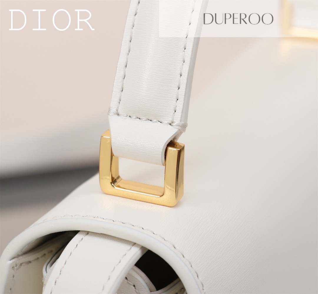 Dior 30 White Montaigne Avenue Bag