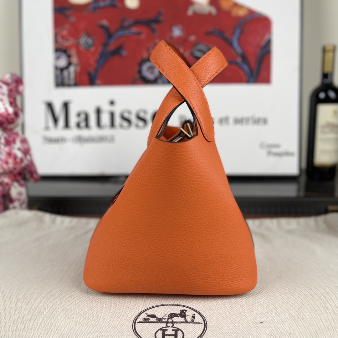 Hermès Picotin Lock 18 Apricot Taurillon Clemence Leather