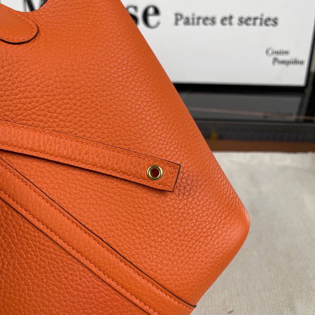 Hermès Picotin Lock 18 Apricot Taurillon Clemence Leather