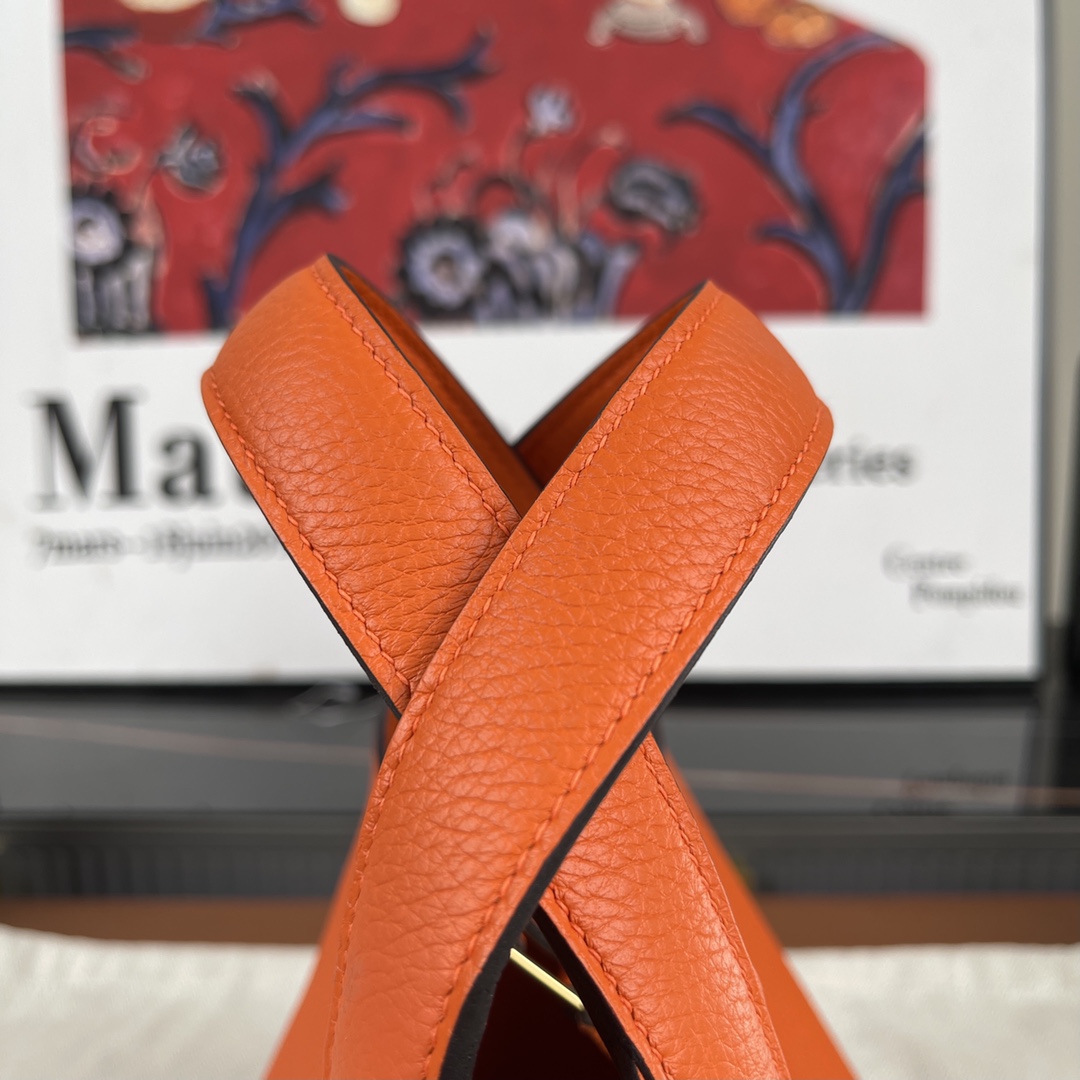 Hermès Picotin Lock 18 Apricot Taurillon Clemence Leather